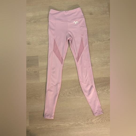 Women’s XS Valens full length leggings with mesh design on the legs - Picture 2 of 6